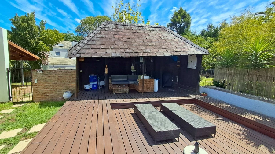 5 Bedroom Property for Sale in Bergsig Western Cape